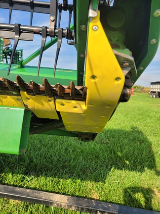 2014 John Deere 640FD Header Combine