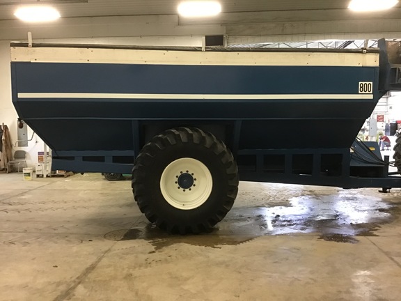 Kinze 800 Grain Cart