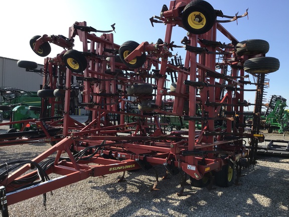 2005 Sunflower 5055-48 Field Cultivator