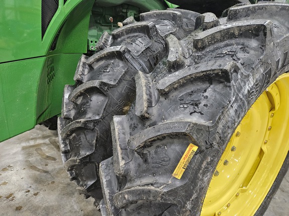 2017 John Deere 8320R Tractor