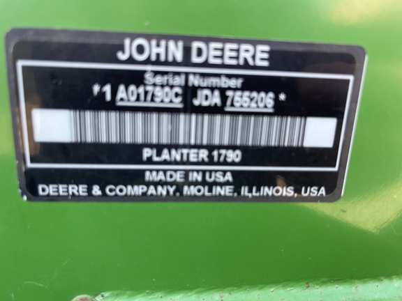 2013 John Deere 1790 Planter