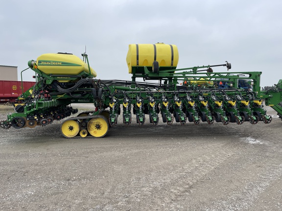 2021 John Deere DB60 Planter