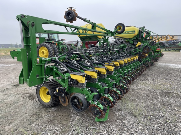 2021 John Deere DB60 Planter