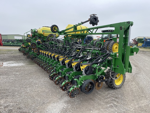 2021 John Deere DB60 Planter