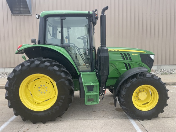 2018 John Deere 6110M Tractor