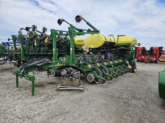 2021 John Deere 1775NT Planter