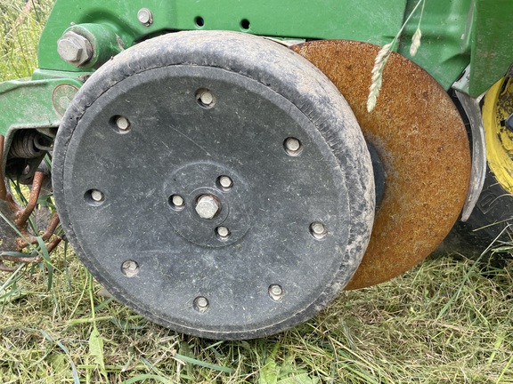 2011 John Deere 1790 Planter