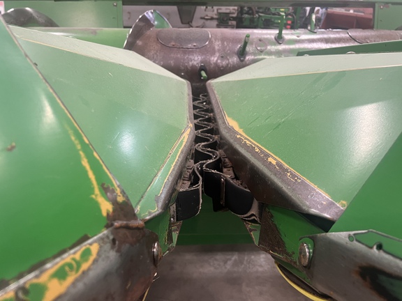 1989 John Deere 1253A Header Corn Head