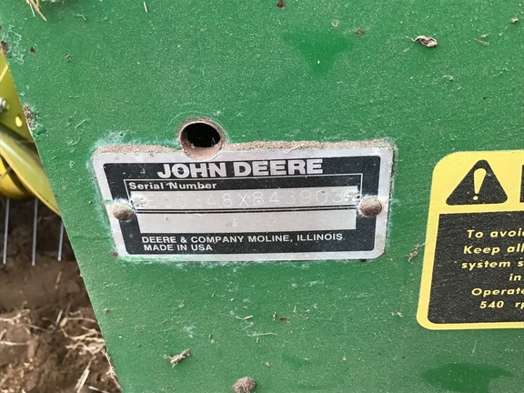 1990 John Deere 348 Baler/Square