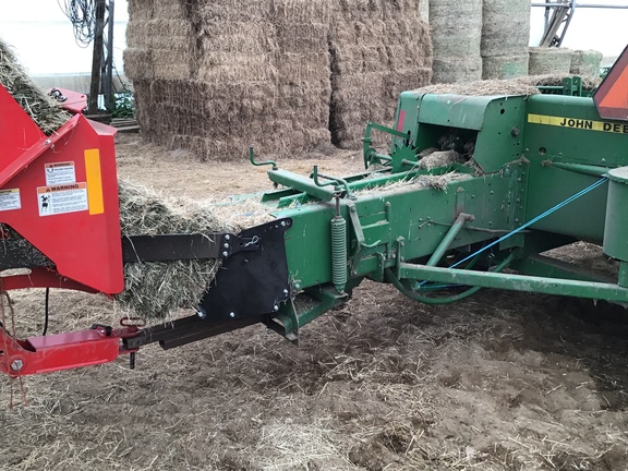 1990 John Deere 348 Baler/Square