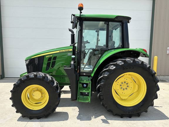 2020 John Deere 6110M Tractor