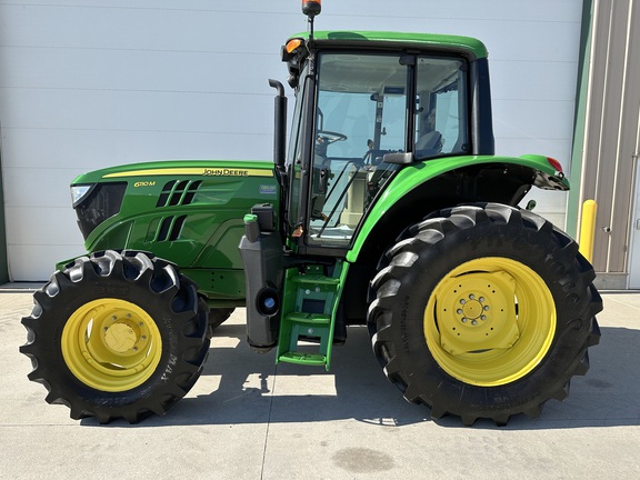 2020 John Deere 6110M Tractor