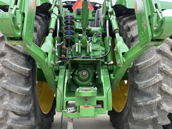 2023 John Deere 9R 440 Tractor 4WD