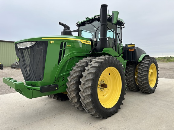 2023 John Deere 9R 440 Tractor 4WD