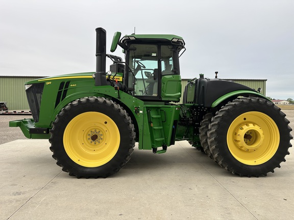 2023 John Deere 9R 440 Tractor 4WD