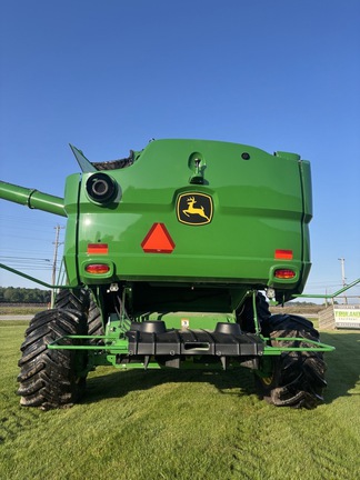 2023 John Deere S780 Combine