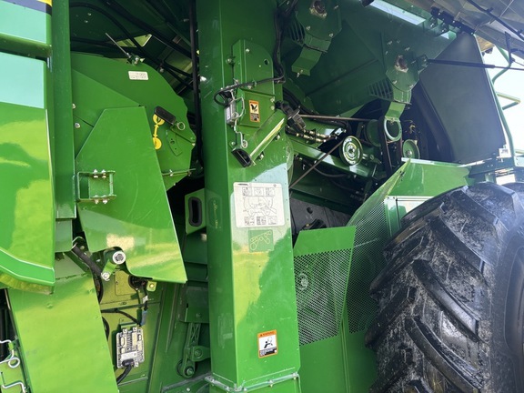2023 John Deere S780 Combine