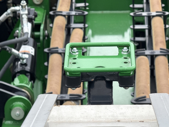 2023 Unverferth 2030DT Strip Till