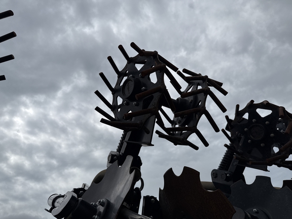 2023 Unverferth 2030DT Strip Till