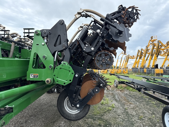 2023 Unverferth 2030DT Strip Till