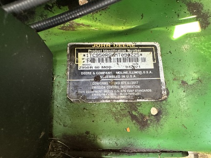 2021 John Deere Z950R Mower/Zero Turn