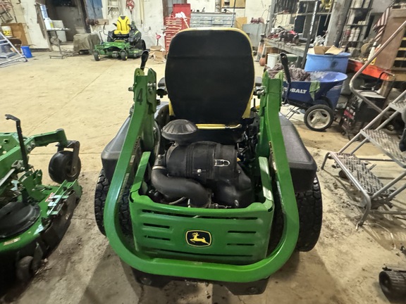 2022 John Deere Z950R Mower/Zero Turn