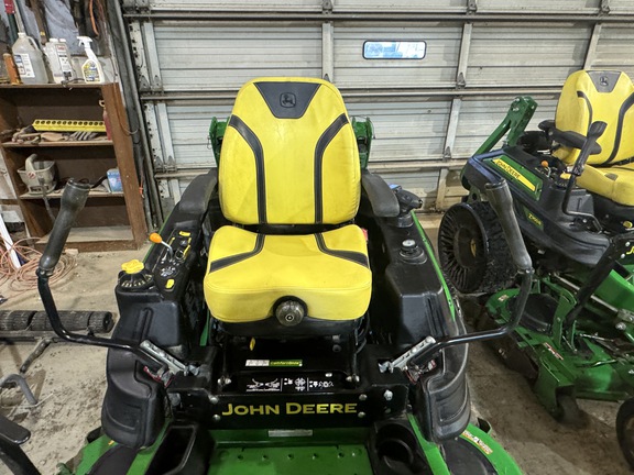 2022 John Deere Z950R Mower/Zero Turn
