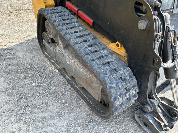 2019 JCB 215T Compact Track Loader