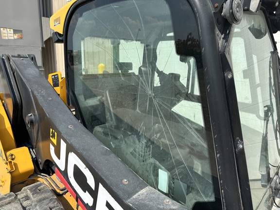 2019 JCB 215T Compact Track Loader