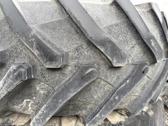 John Deere R4045 Float Tires Tires
