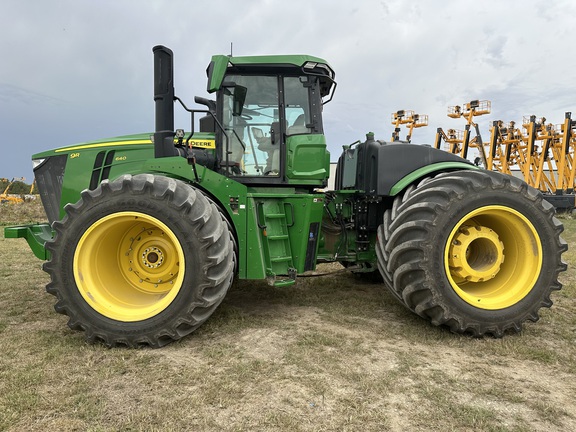 2023 John Deere 9R 640 Tractor 4WD