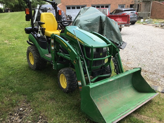 2019 John Deere 1025R Tractor Compact