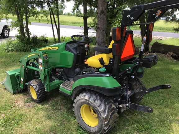 2019 John Deere 1025R Tractor Compact