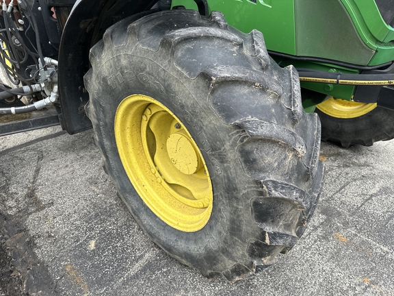 2018 John Deere 6110M Tractor