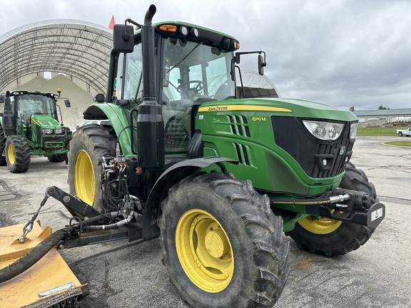 2018 John Deere 6110M Tractor