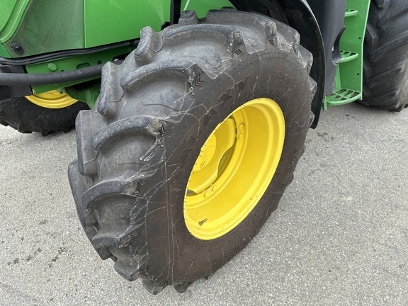 2018 John Deere 6110M Tractor