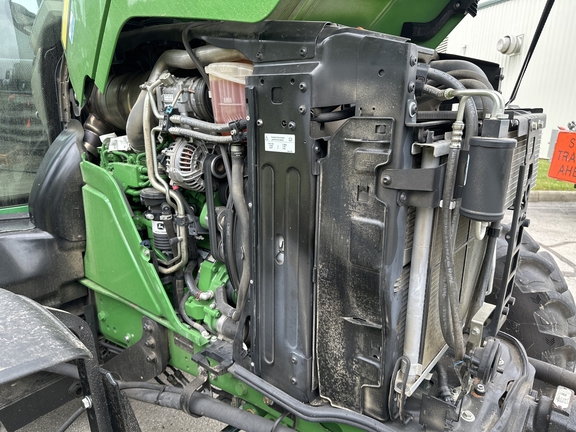 2018 John Deere 6110M Tractor