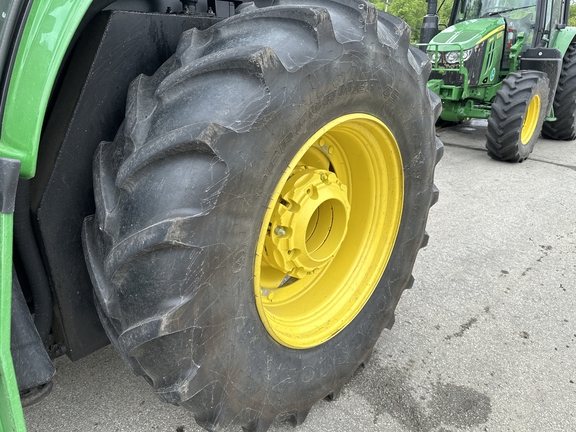 2018 John Deere 6110M Tractor