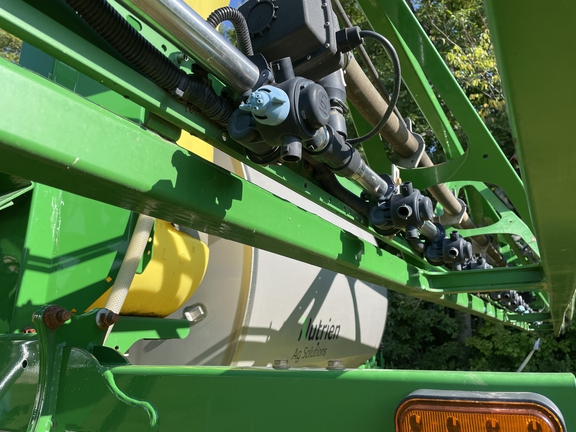 John Deere 1200 Liquid System Sprayer/3pt