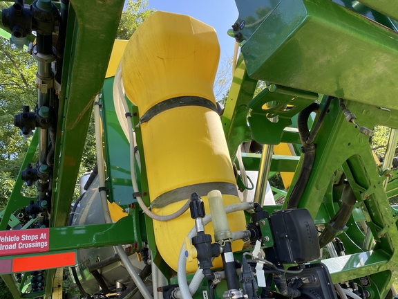 John Deere 1200 Liquid System Sprayer/3pt