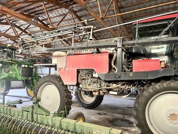 Walker 44 Sprayer/High Clearance