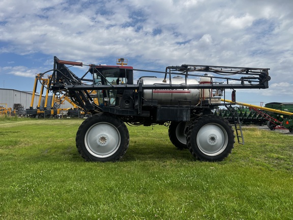 Walker 44 Sprayer/High Clearance