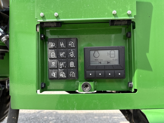 2024 John Deere 410R Sprayer/High Clearance