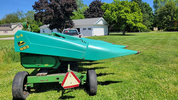 1994 John Deere 693 Header Corn Head