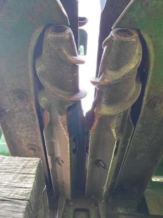 1994 John Deere 693 Header Corn Head