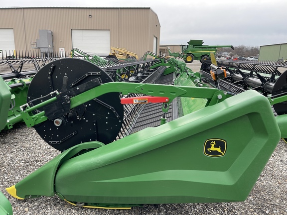 2022 John Deere HD50F Header Combine