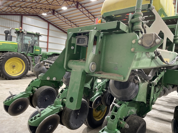 2015 John Deere 1795 Planter