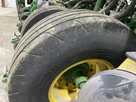 2015 John Deere 1795 Planter