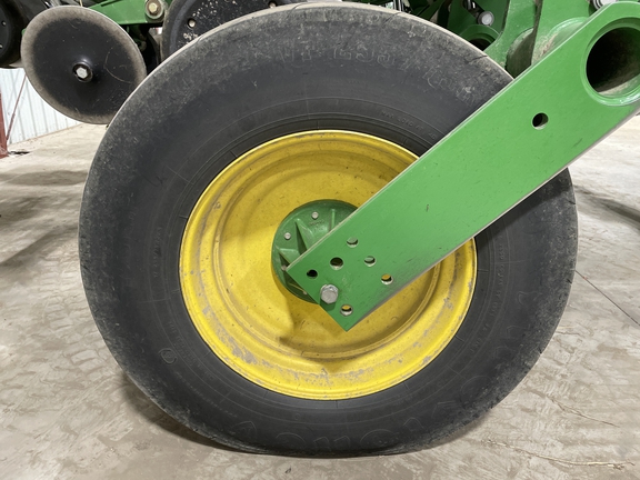 2015 John Deere 1795 Planter