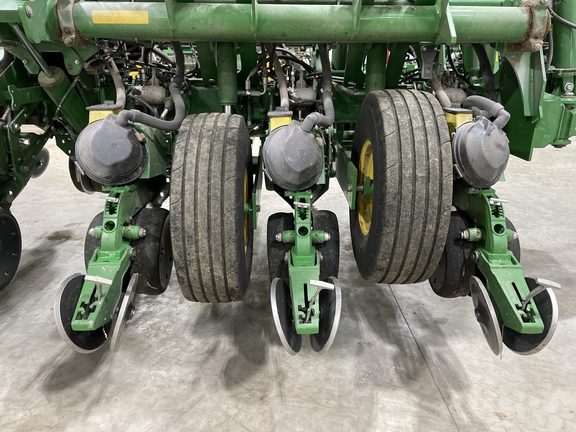 2015 John Deere 1795 Planter